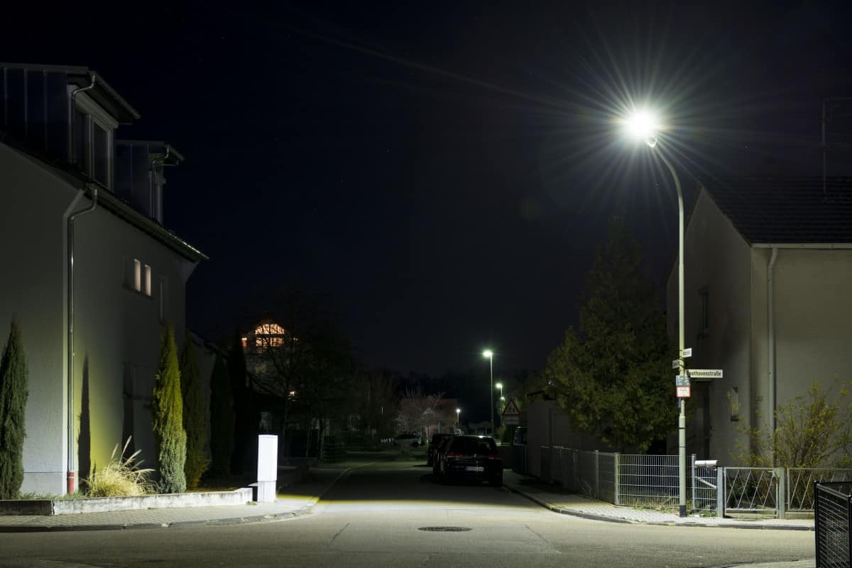 2019_041_Ultrasparsame LED-Strassenleuchten im Praxistest_b