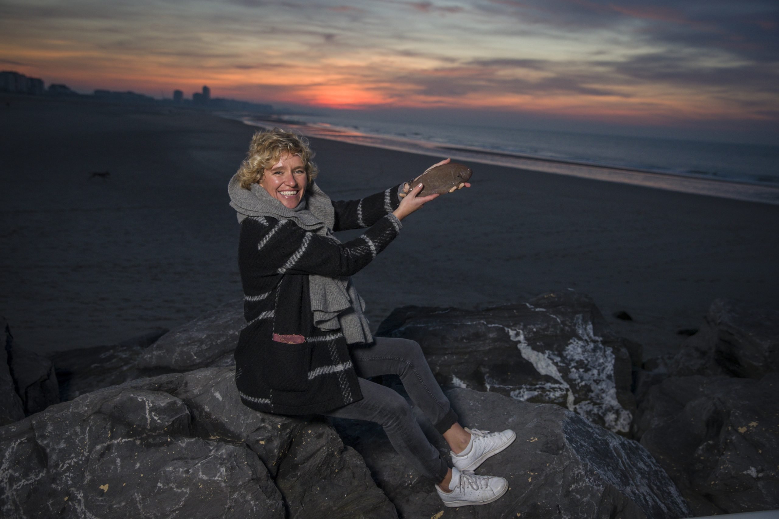 Stephanie Maes is een onderneemster die vissenleer  Oostende