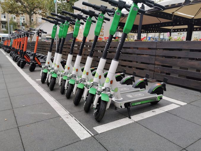 e-scooters parking