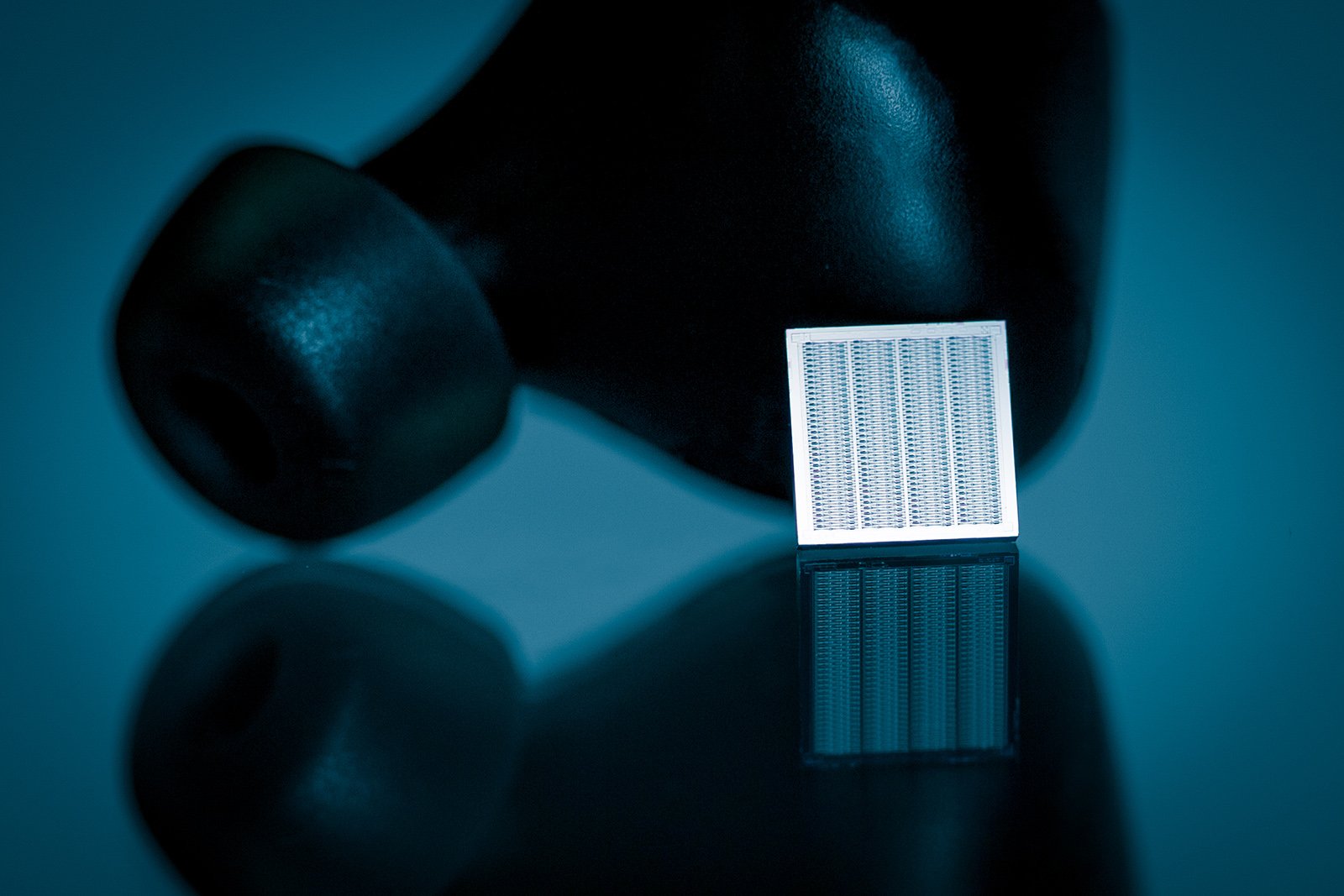 MEMS microspeakers  for the future of the mobile internet