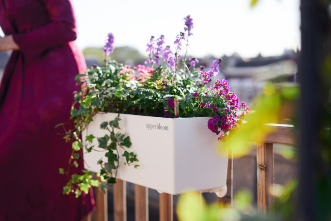 Upperbloom brightens up boring balconies - IO