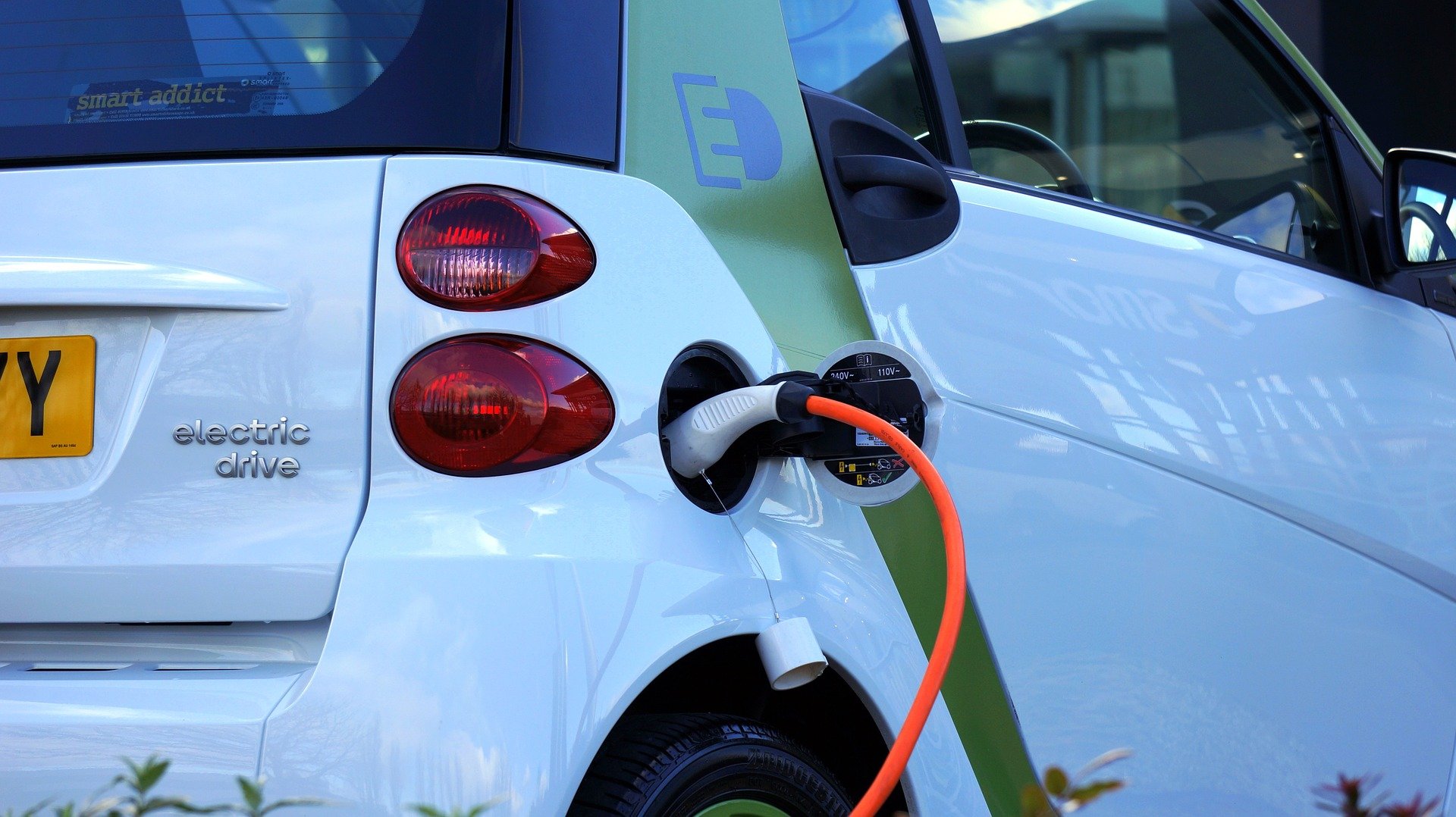 Is the boom in electromobility coming to an abrupt end? For some, yes.