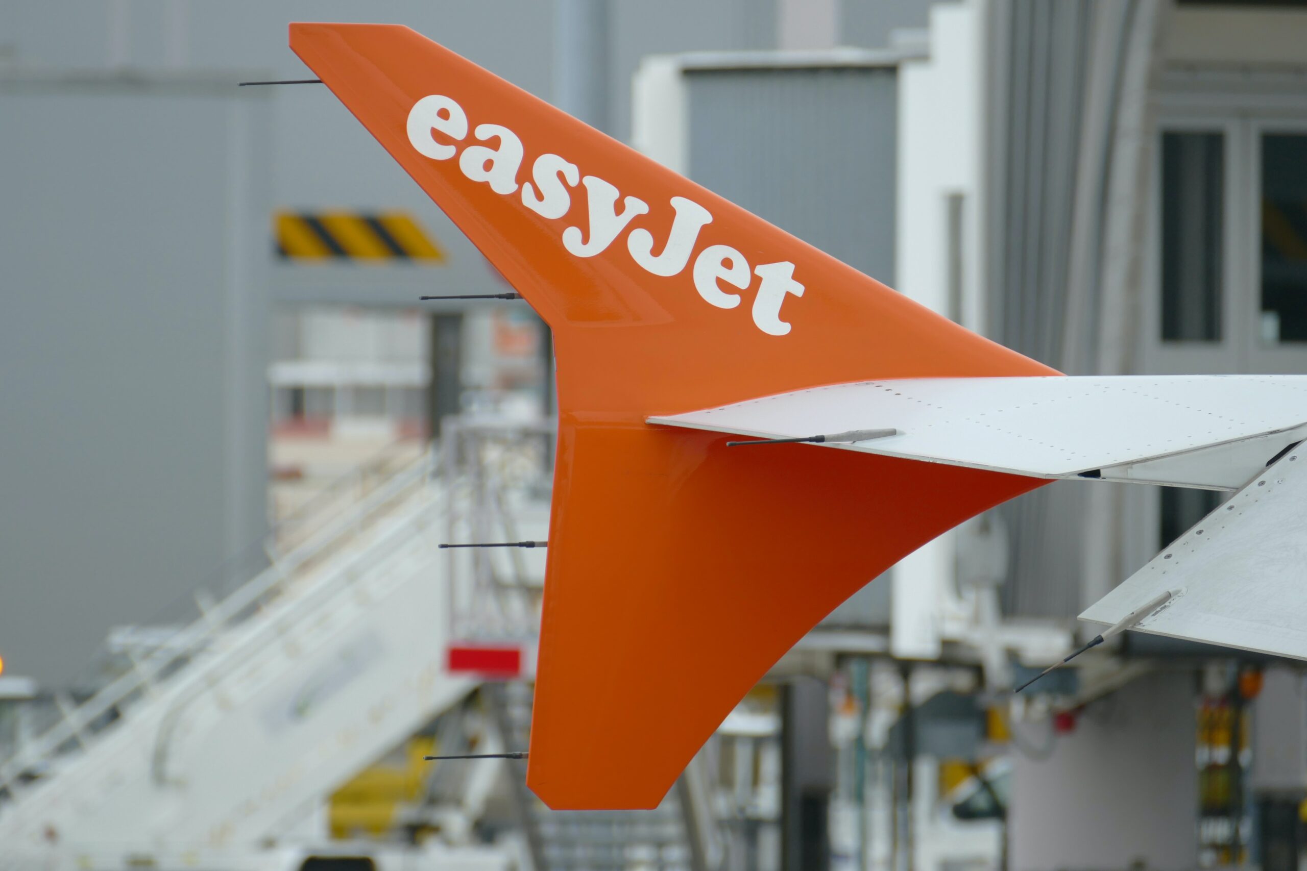 EasyJet planes descend on Lyon to showcase innovative sustainability approach