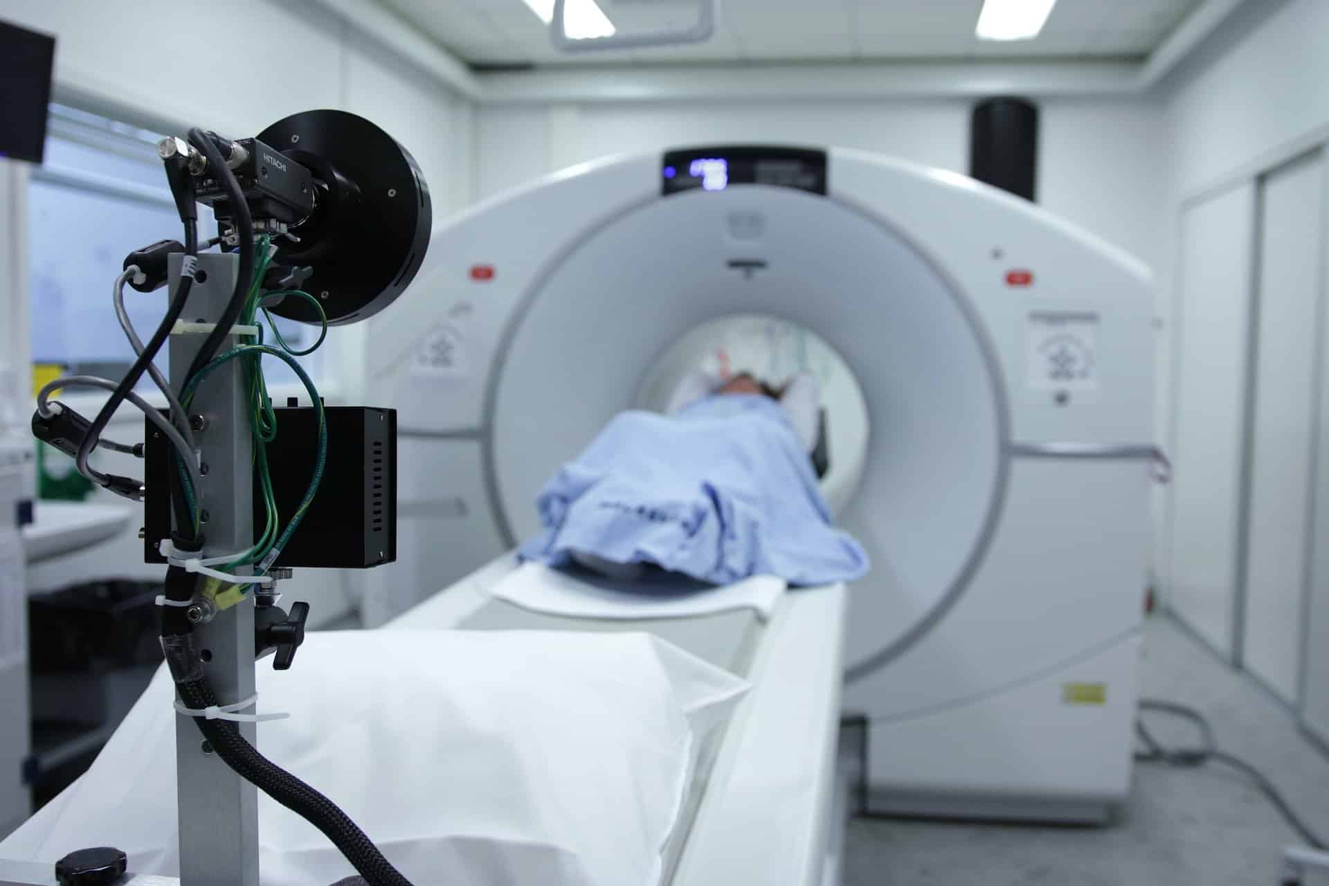Magnetic resonance imaging becomes portable