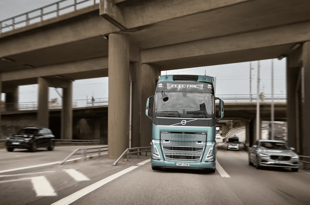 De vrachtwagens van Volvo worden nu gemaakt met fossielvrij staal