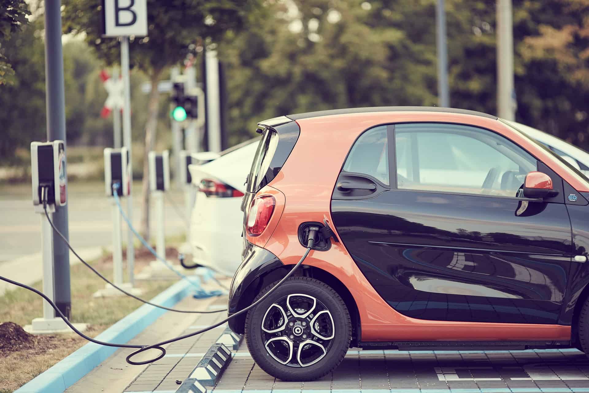 France pulls out the wallet: 10 million for installation of charging stations at petrol stations