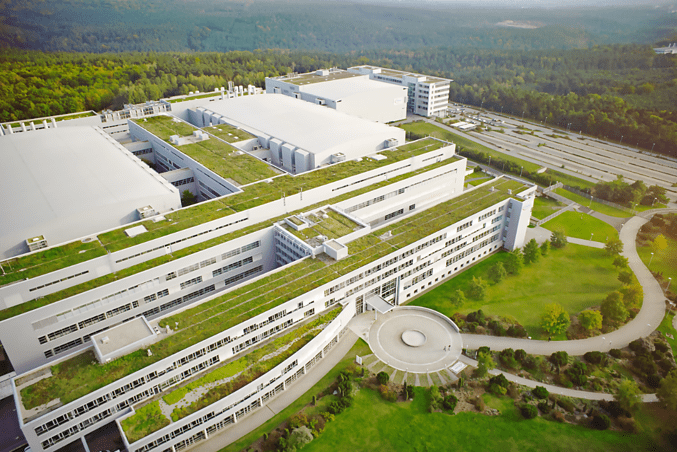 Luchtfoto van de chipfabriek van Infineon in Dresden