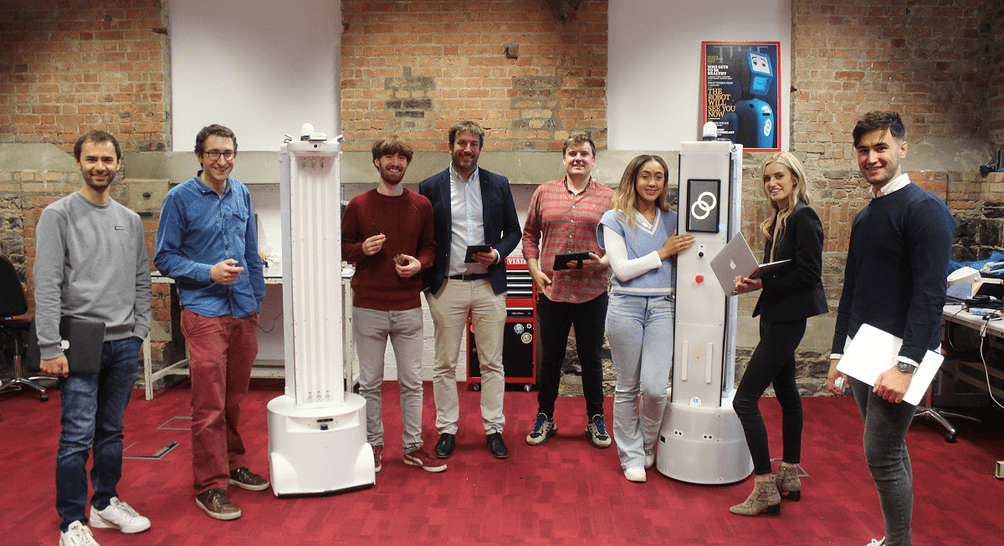 Das Team von Akara Robotics