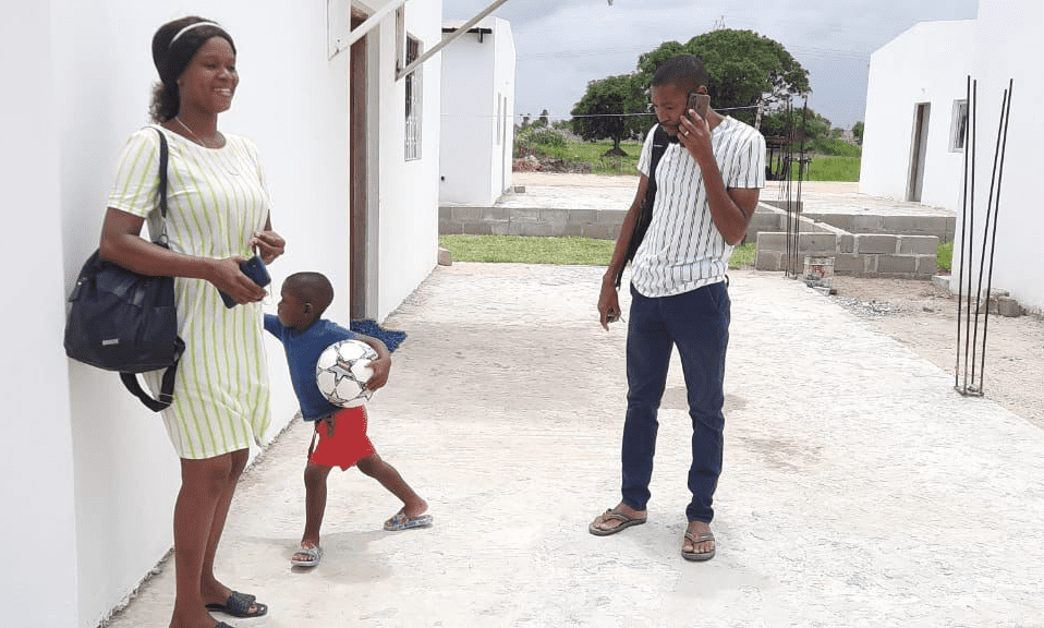 TU/e student wilde ‘echt iets anders’ en bouwde mee aan hennephuis in Mozambique