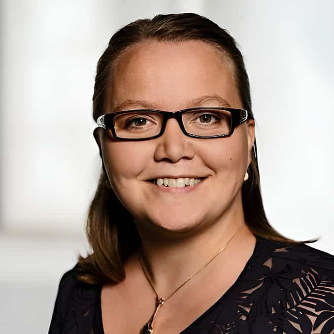 Dorthe Ravnsbæk Professor in Materials Chemistry at Aarhus University