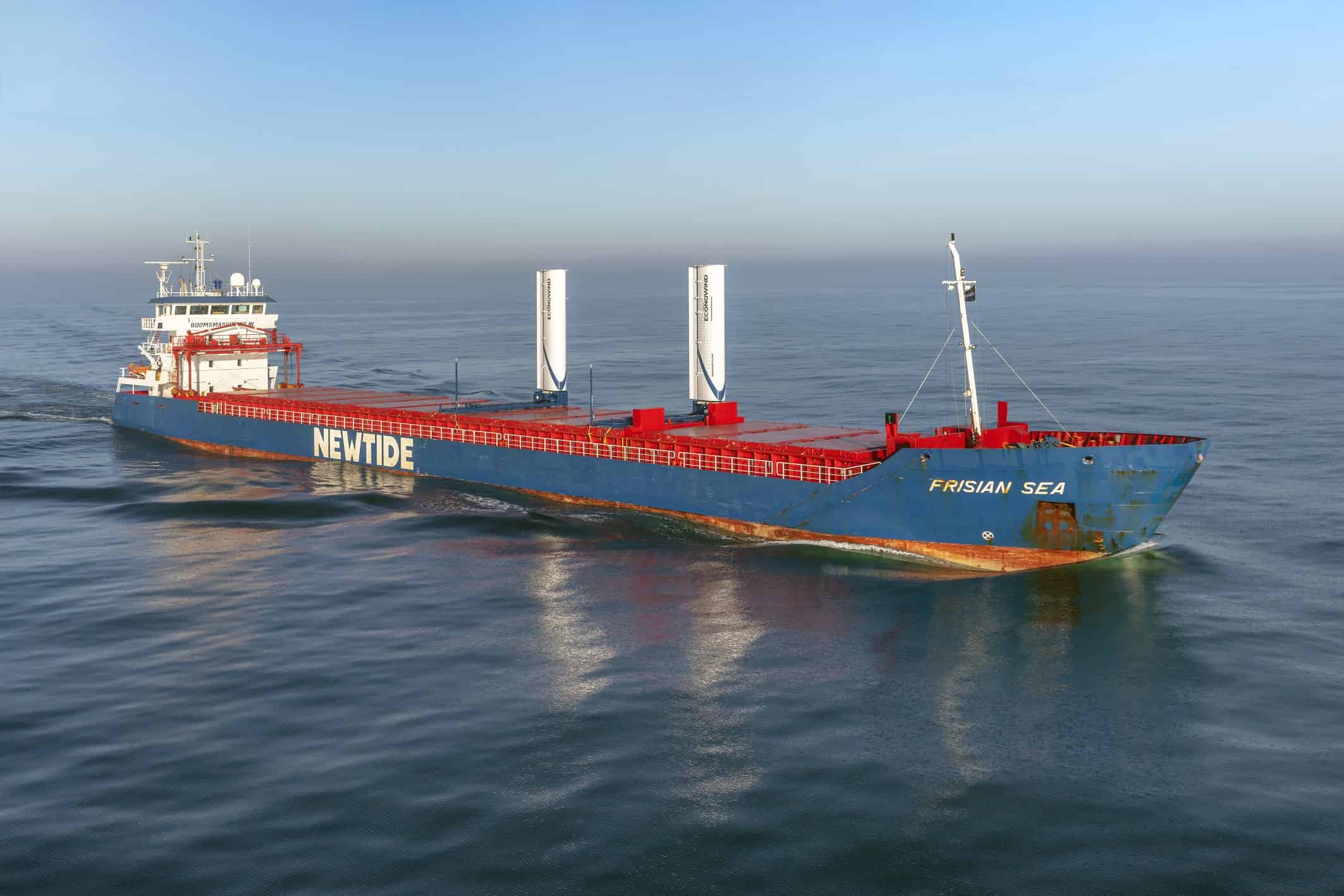 CO2 reduction for ships with special wind support system
