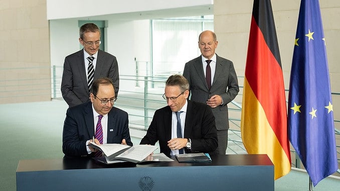 Intel Germany Signing Ceremony