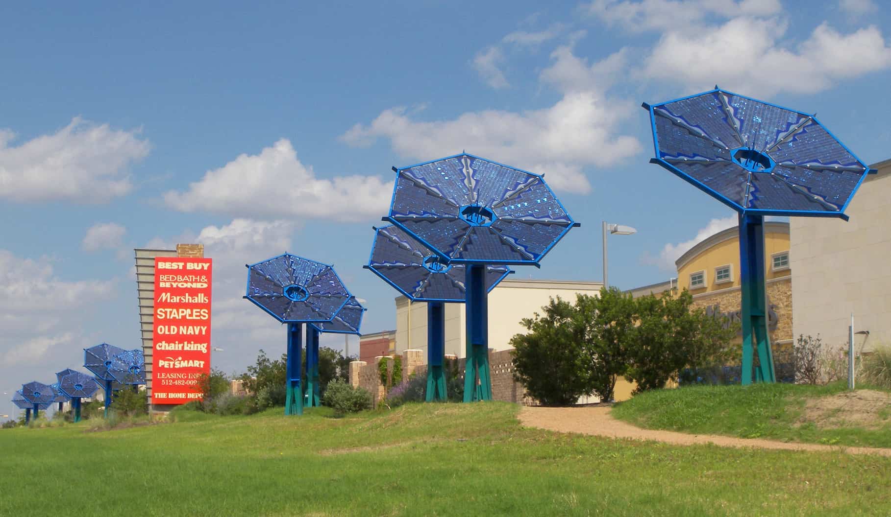 Solar power: Texas' lifeline amidst sweltering heat waves