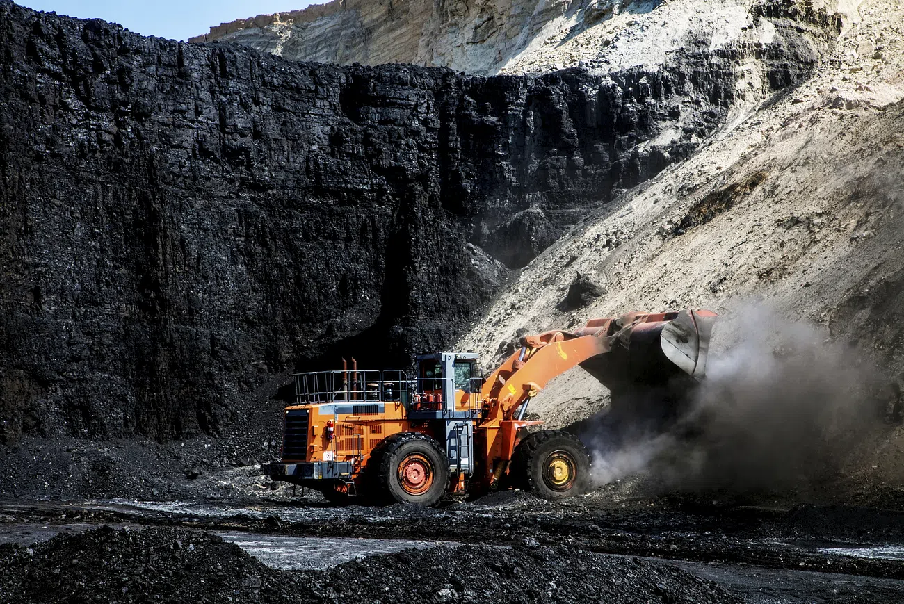 Open-pit coal mine (image: Carol M Highsmith via Rawpixel)