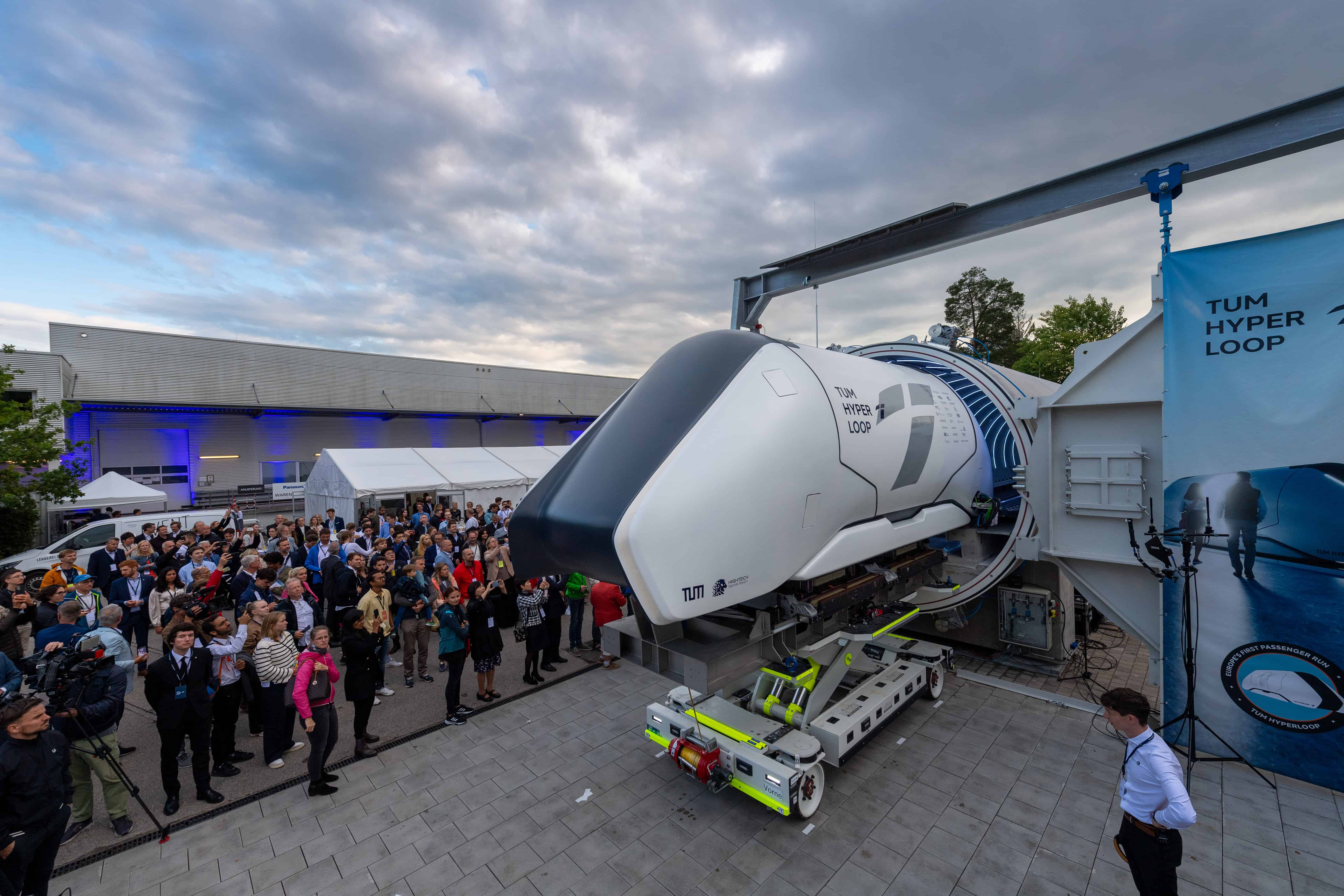 Hyperloop-Geschichte im Entstehen: Europas erste Teststrecke im Maßstab 1:1 geht in München in Betrieb