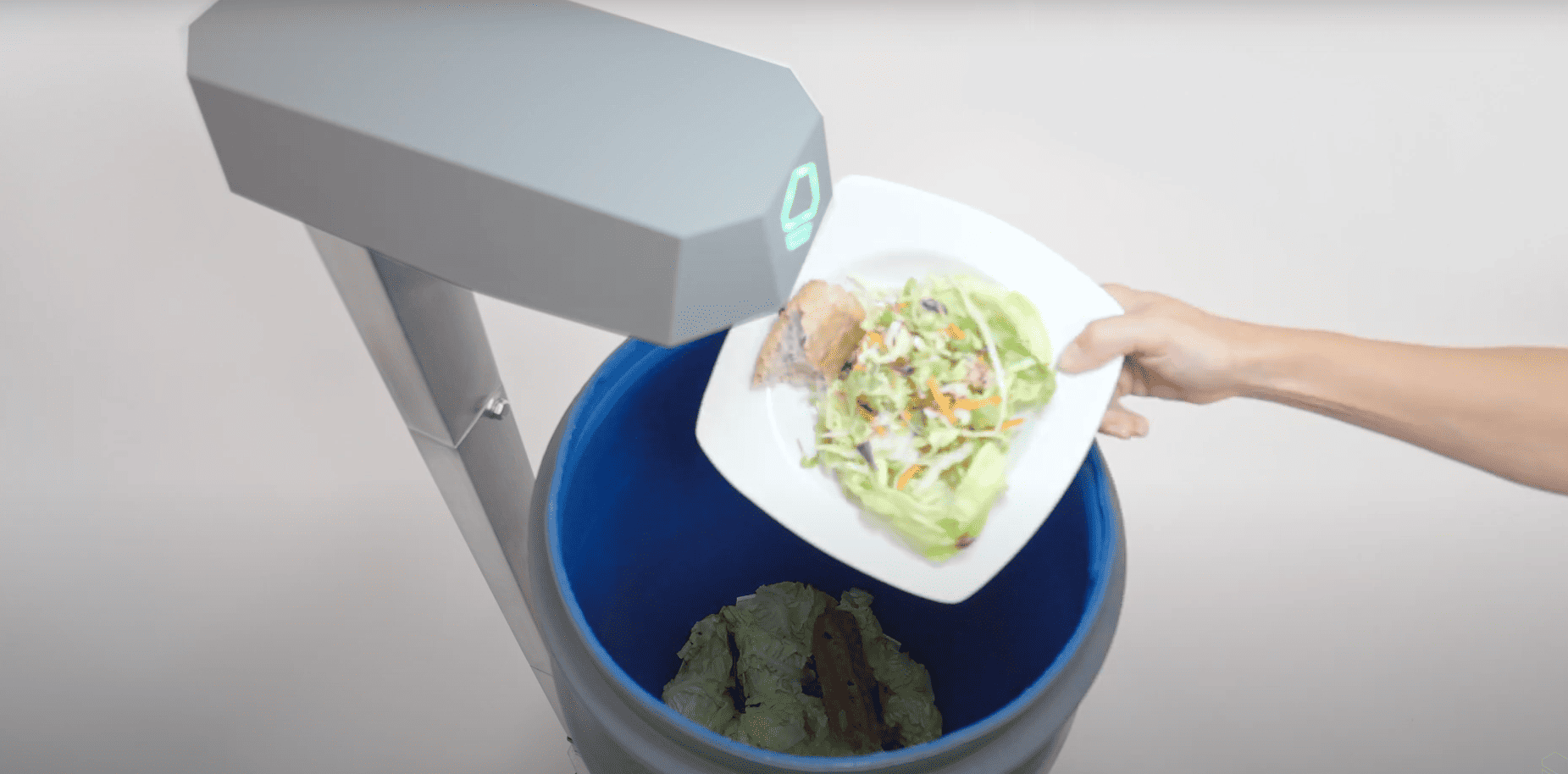 Tackling food waste with AI and a smart scale