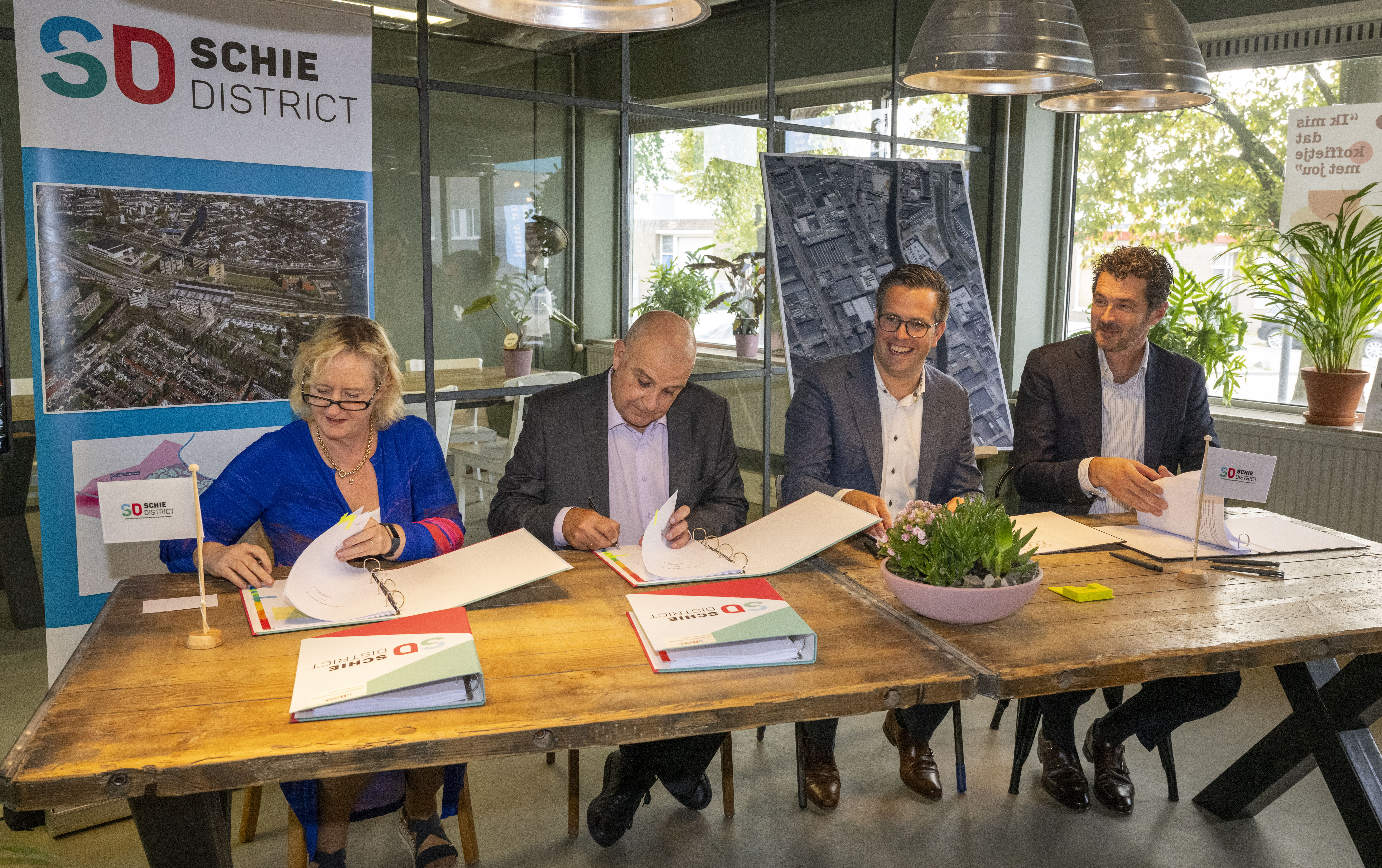 Ondertekening SDK en Metrohm voor MICS Schiedam