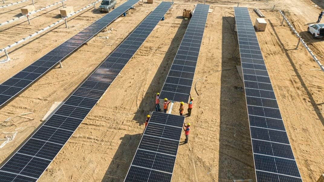 India bouwt 's werelds grootste park voor hernieuwbare energie