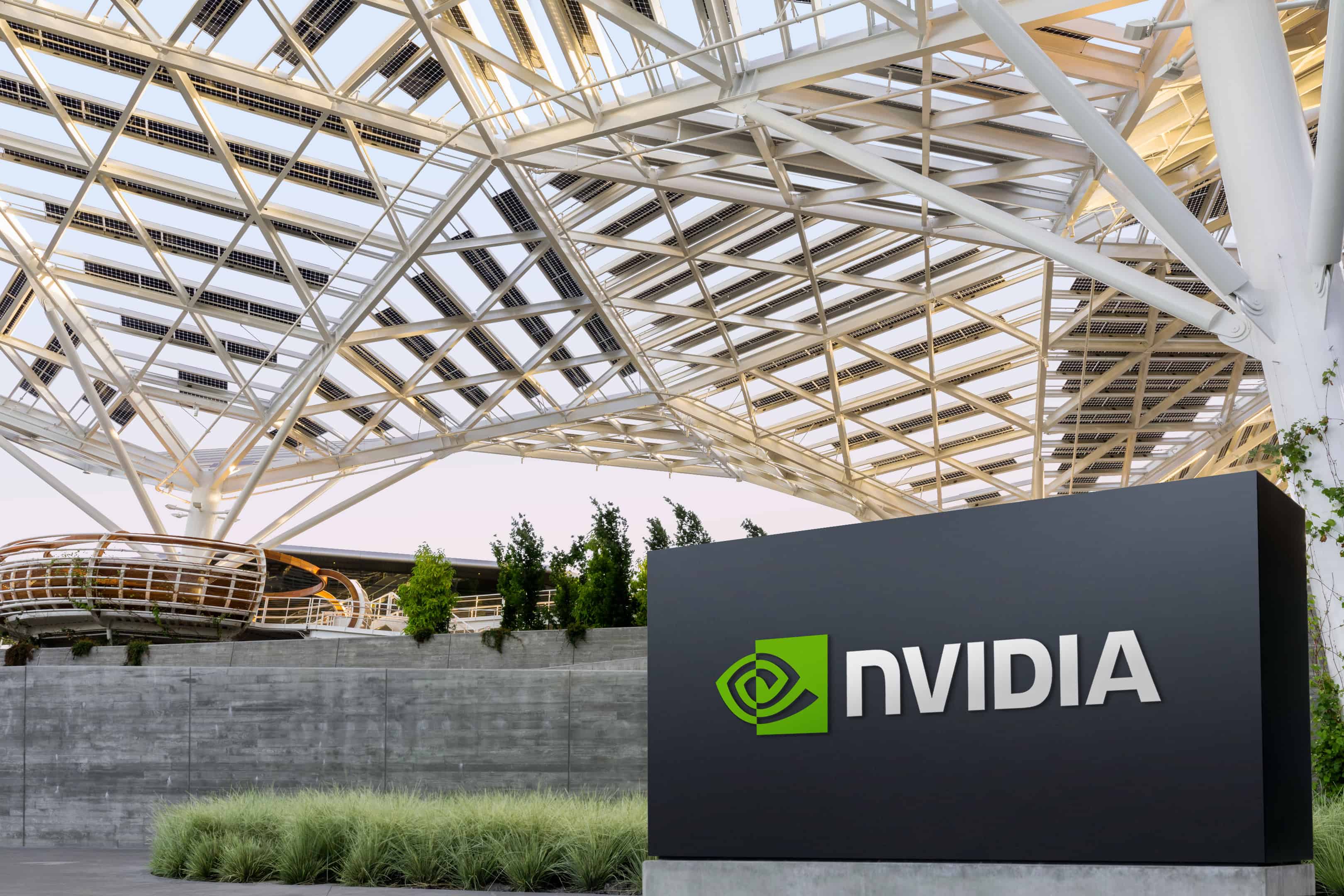 4x wereldwijde innovatie: Chinese stoom op basis van kernenergie en Nvidia haalt Microsoft in