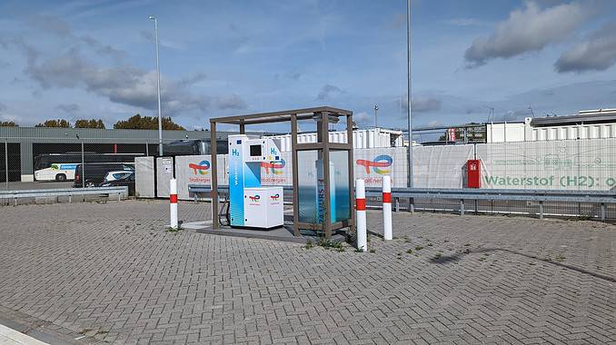 Waterstofpomp / hydrogen station, Eindhoven, © IO